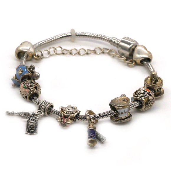 Alice in wonderland theme bracelet with figurine included. - Picture 1 of 4